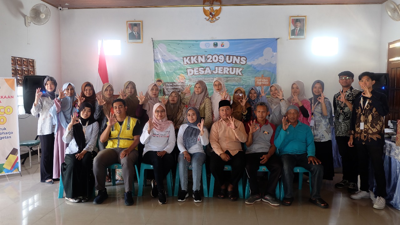 KKN 209 UNS GELAR SOSIALISASI PENGELOLAAN SAMPAH BERSAMA DLH MAGETAN DI DESA JERUK