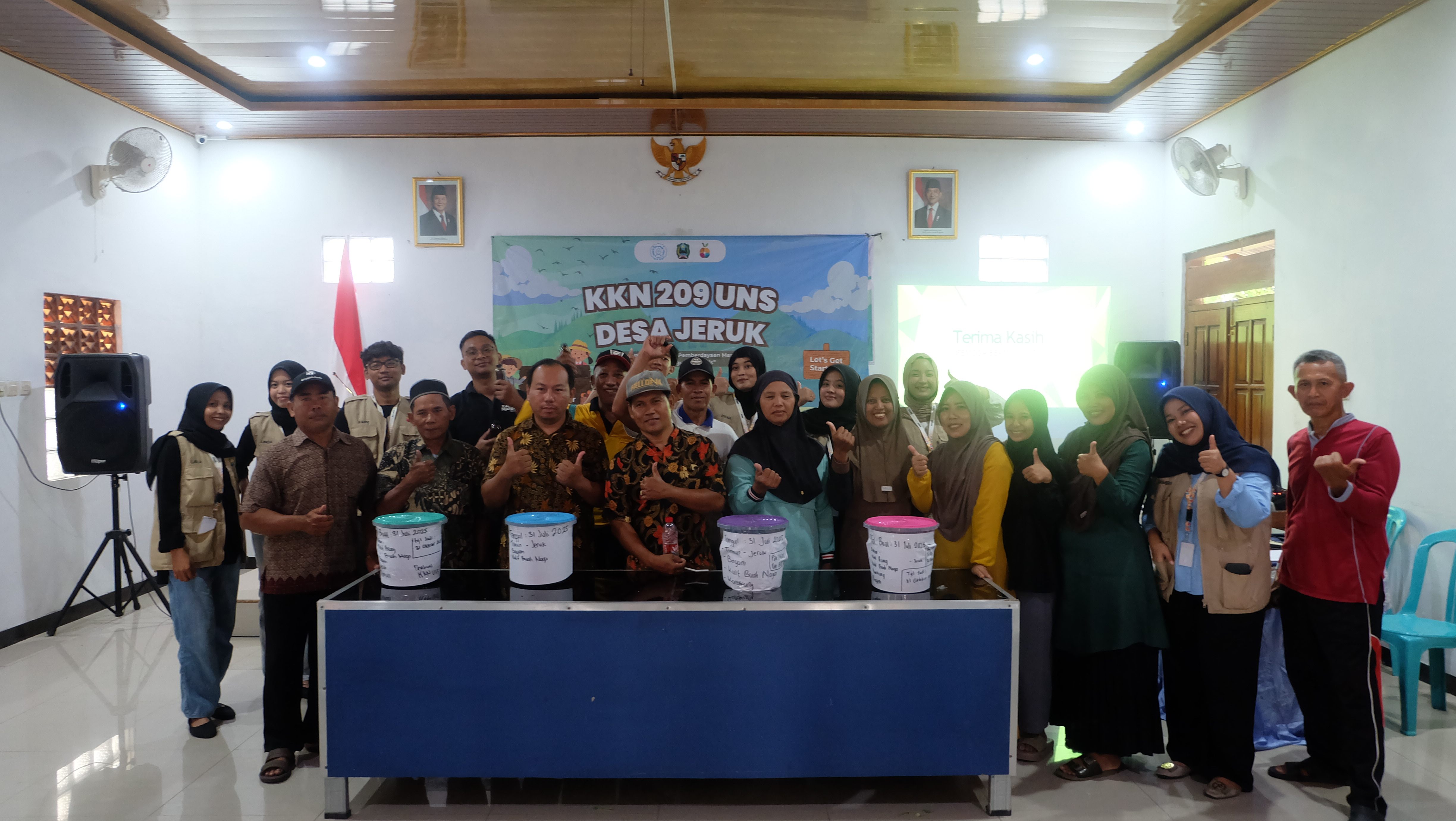 SOSIALISASI DAN PELATIHAN PEMBUATAN ECO-ENZYME PEMANFAATAN LIMBAH ORGANIK RUMAH TANGGA